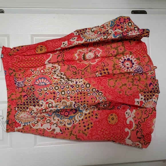 Great skirt. Vibrant colors. Lots to wear with it. Excellent condition. - Picture 5 of 7
